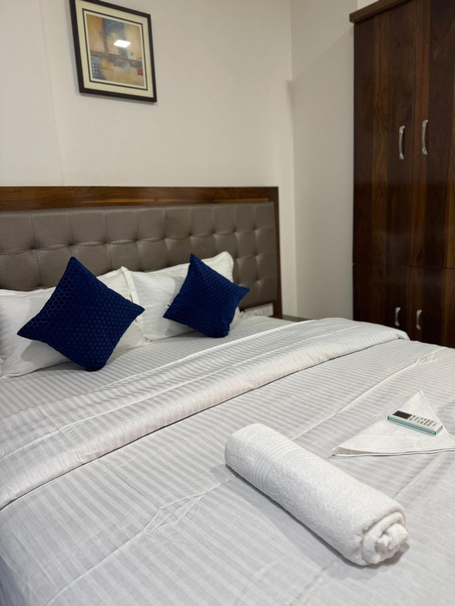 Luna Spaces- Near Mumbai International Airport Exterior foto
