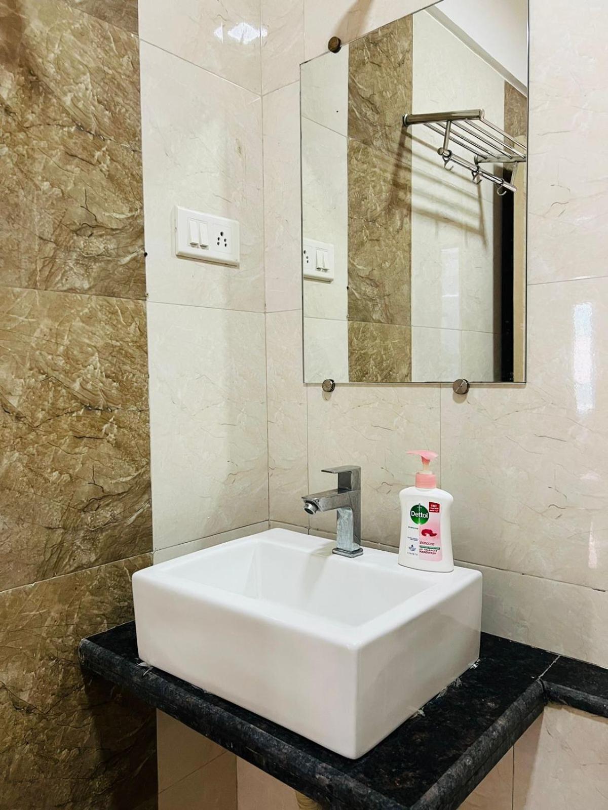 Luna Spaces- Near Mumbai International Airport Exterior foto