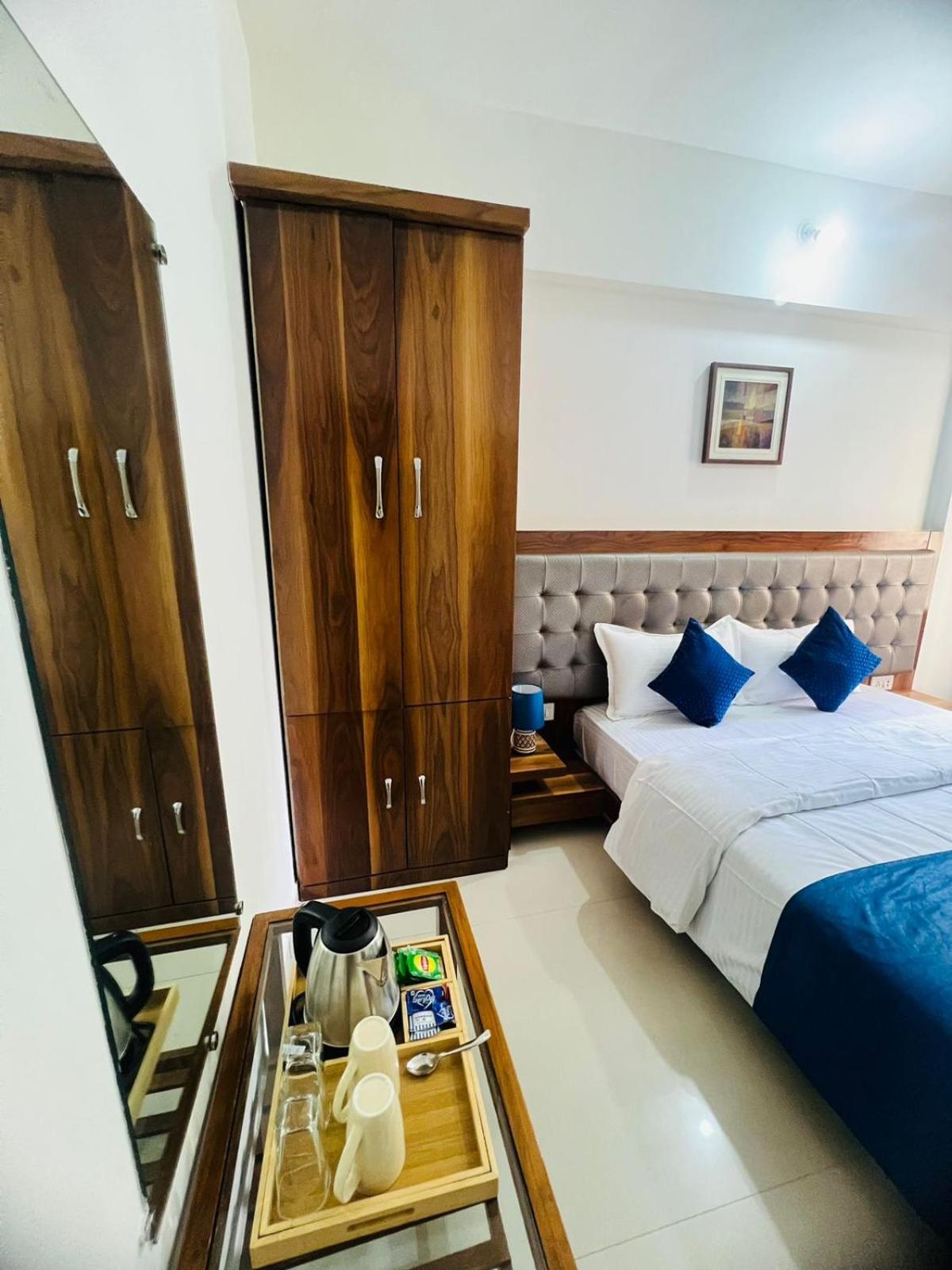 Luna Spaces- Near Mumbai International Airport Exterior foto
